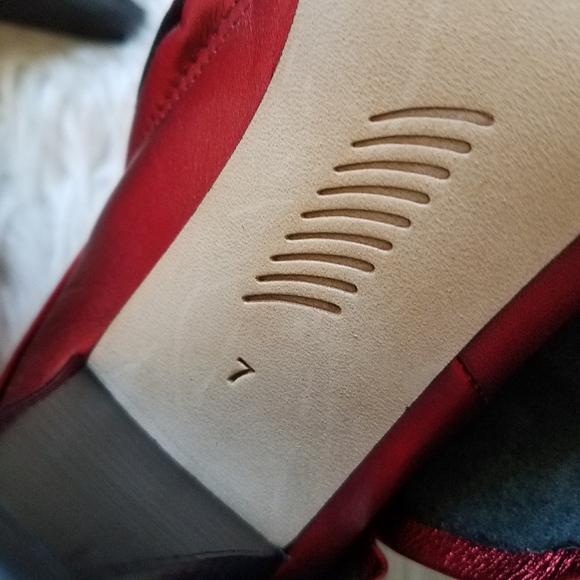 PAIGE Catrine Candy Apple Red Booties - Picture 8 of 16